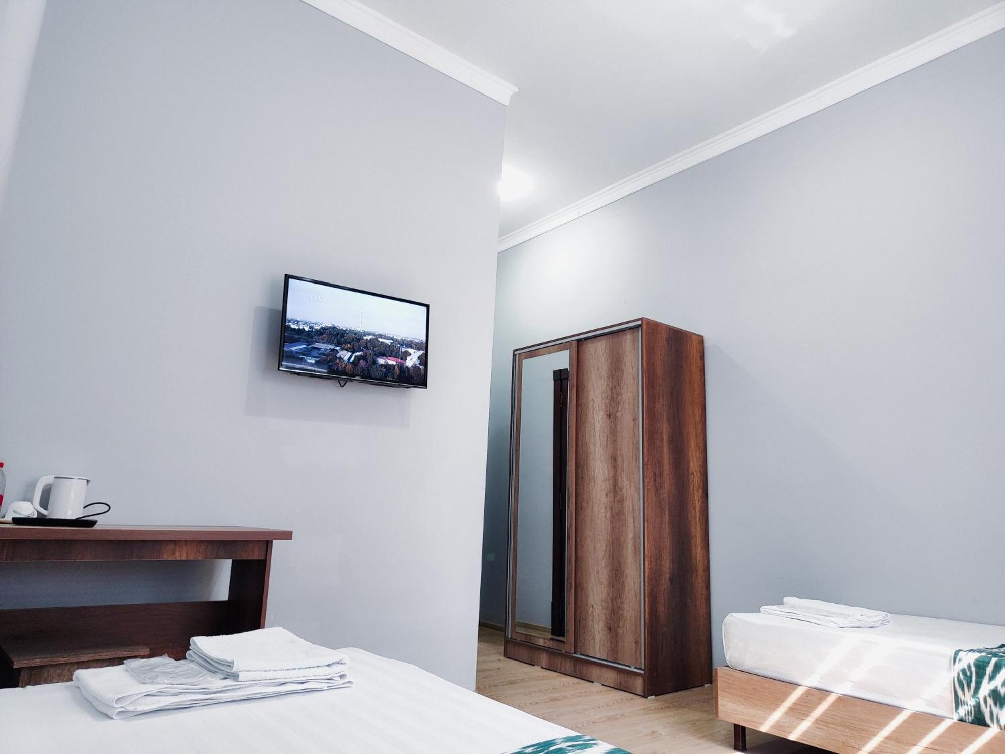Hud Hud Bed & Breakfast Бухара Екстериор снимка